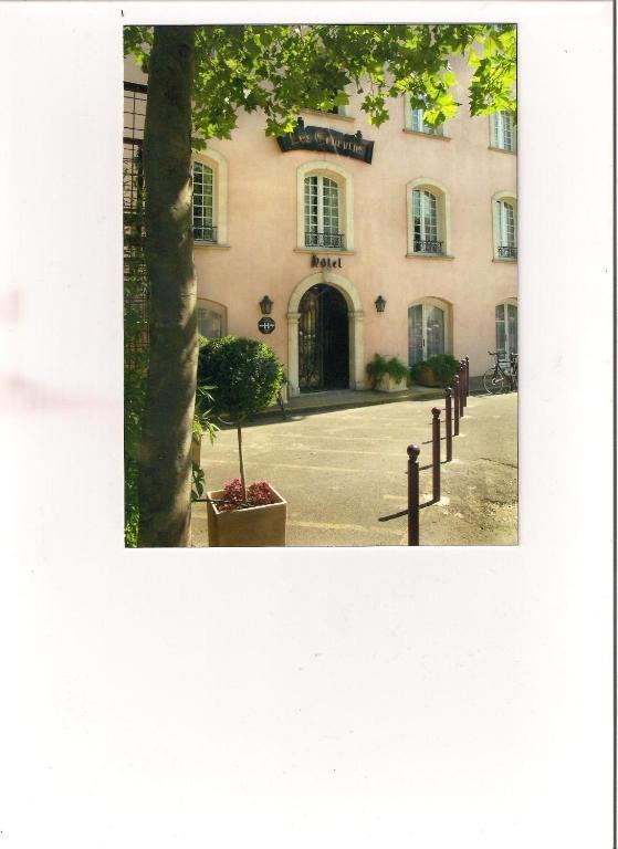 Hotel Les Echevins Tarascon Exteriér fotografie